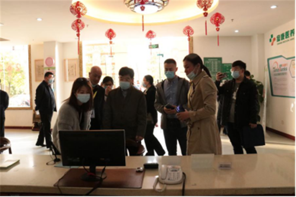 3.24動(dòng)態(tài)民政部信息中心副主任張建民一行到南昌綠康豫章家園開展民政信息化工作調(diào)研330.png