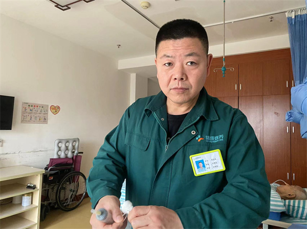 護(hù)理部 李文波.jpg
